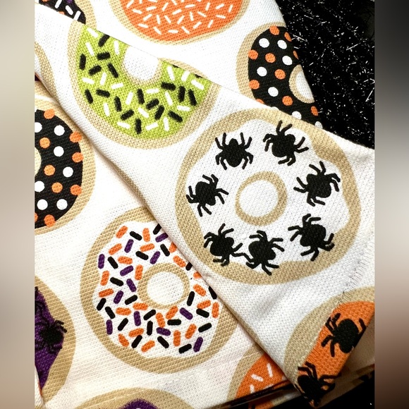 Set of 2 Halloween Doughnuts Kitchen Towels Iced in Spooky Colors Bats Spiders - Picture 11 of 12